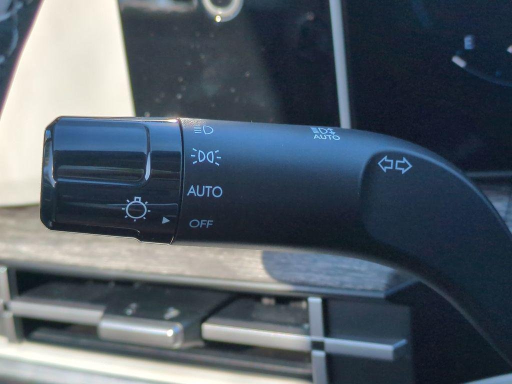New 2026 White Hyundai Calligraphy FWD image 32