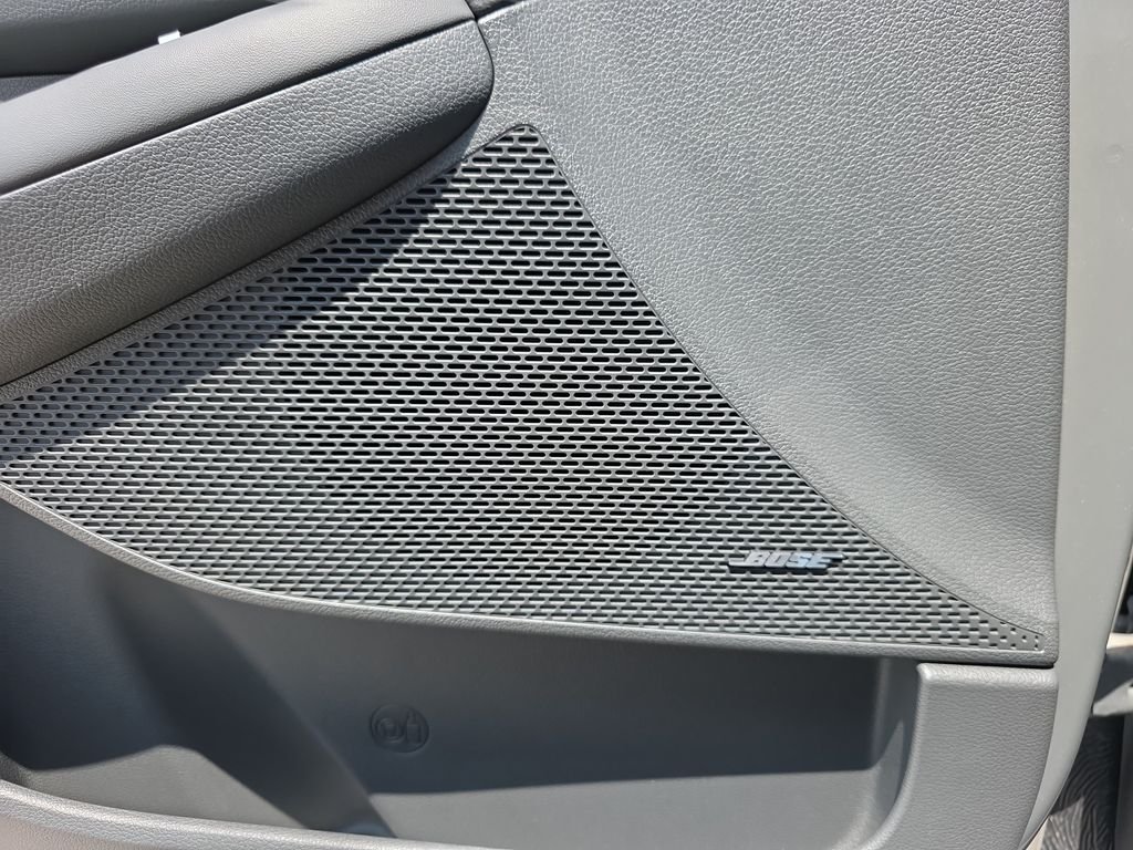Used 2022 Hampton Gray Hyundai SEL Plus image 28
