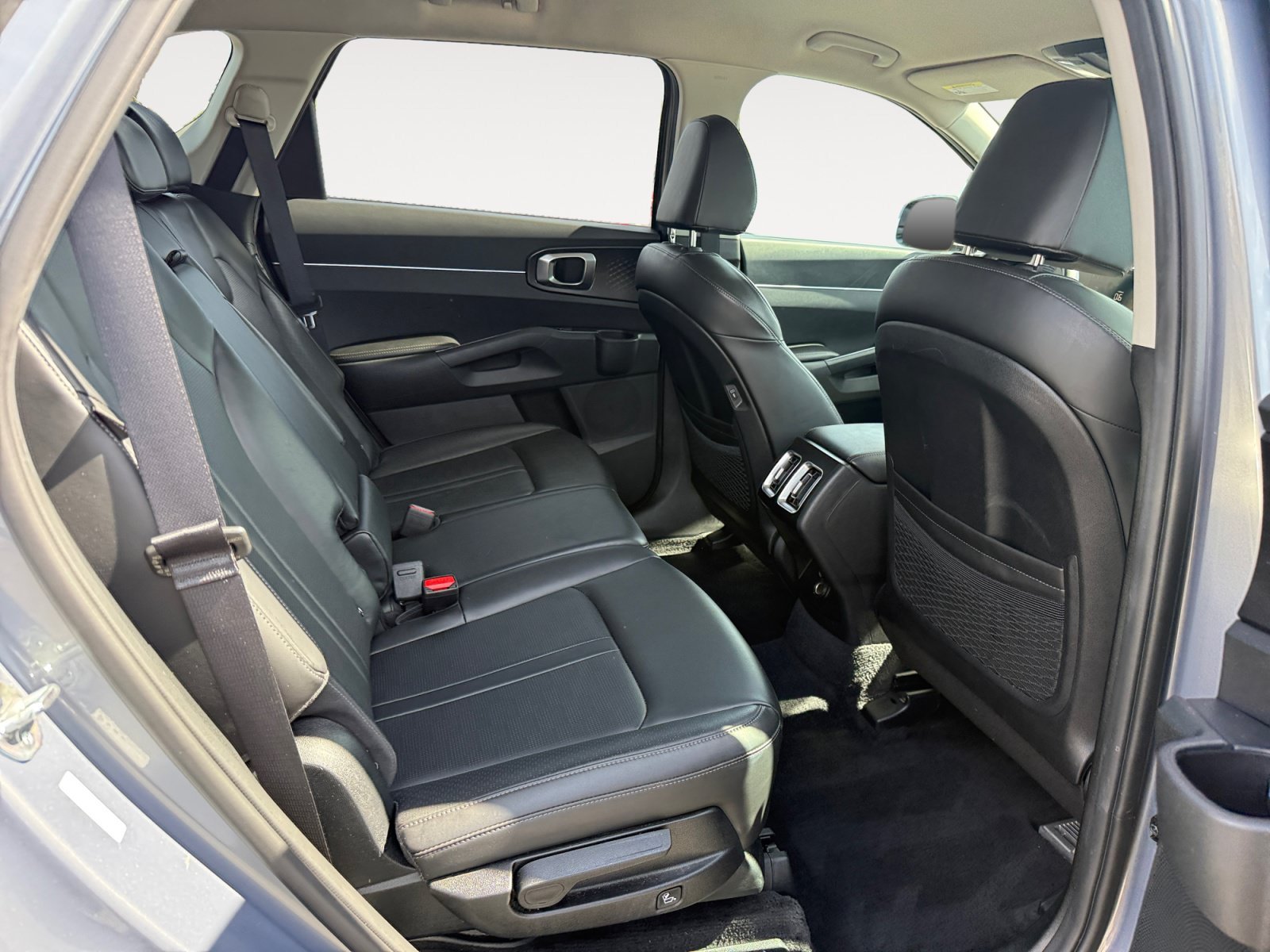 Used 2024 Silver Kia S image 18