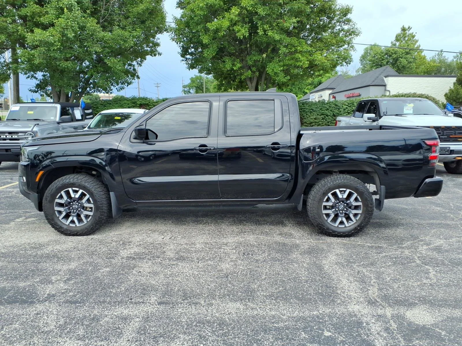 Used 2022 Black Nissan SV image 5