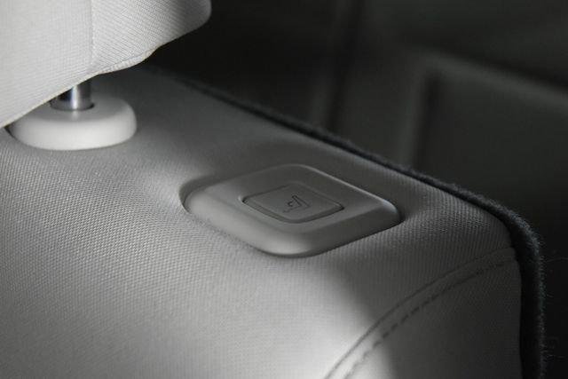 New 2027 Gray Hyundai SE AWD image 76