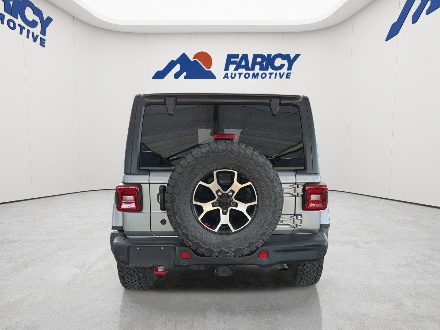 Used 2020 Billet Silver Metallic Clearcoat Jeep Rubicon image 5