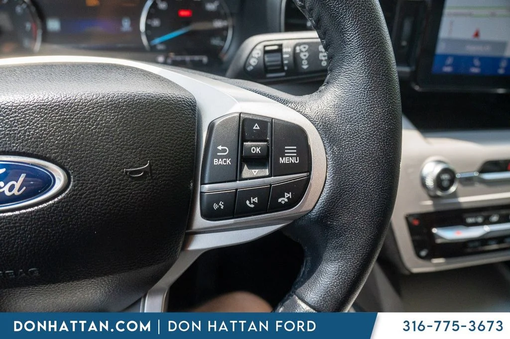 Used 2023 White Ford XLT image 13