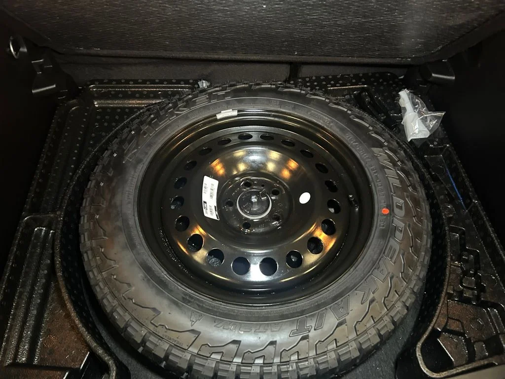 Used 2025 Silver Zynith Jeep Trailhawk image 19