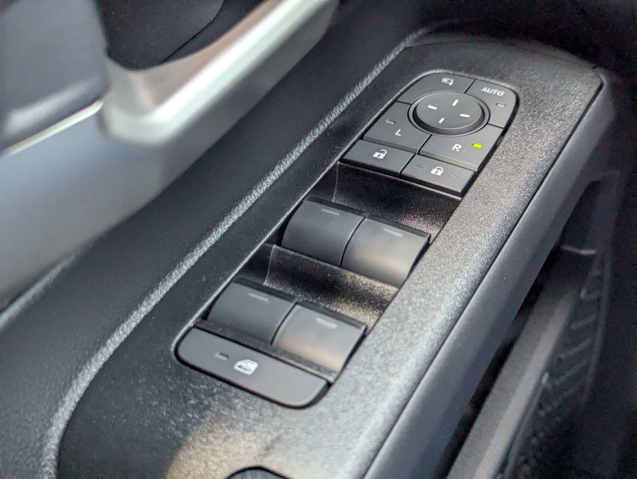 2026 Toyota 4Runner Limited - Photo 25
