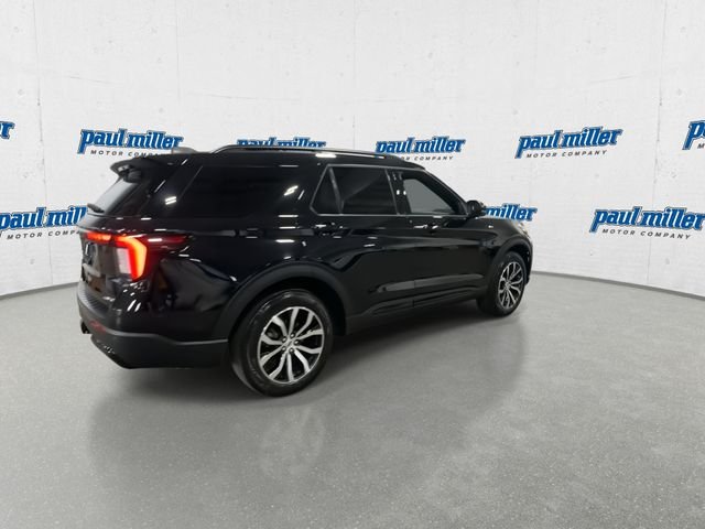 Certified Used 2025 Black Ford ST-Line image 11