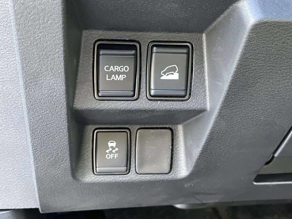 New 2026 Glacier White Nissan King Cab® S image 21