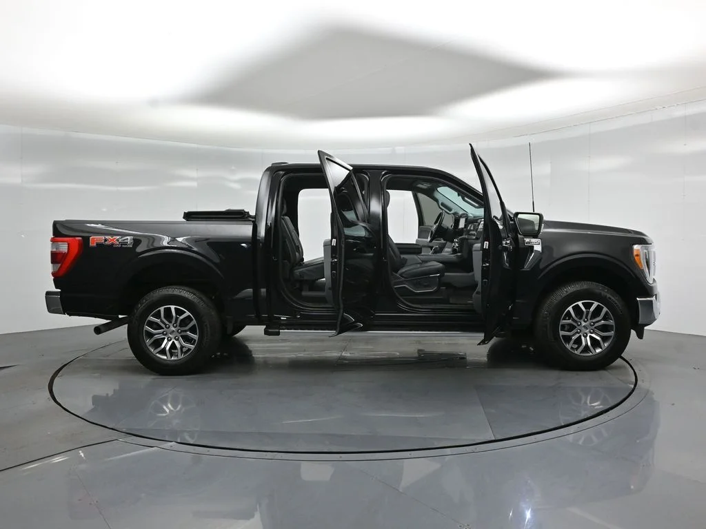 Certified Used 2022 Black Ford Lariat image 5
