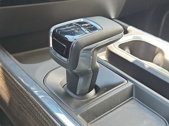 Used 2024 White Chevrolet LT Trail Boss image 20