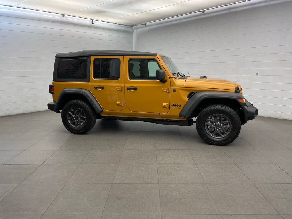 New 2026 Goldilocks Exterior Paint Jeep Sport S image 2