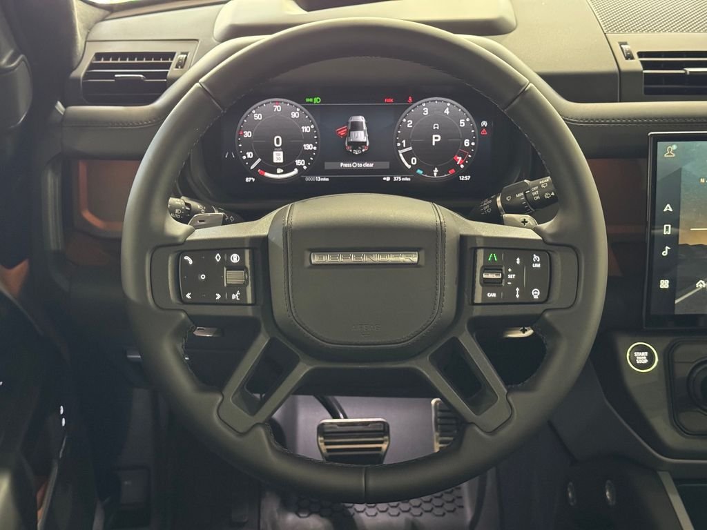 New 2026 Fuji White Land Rover V8 image 17