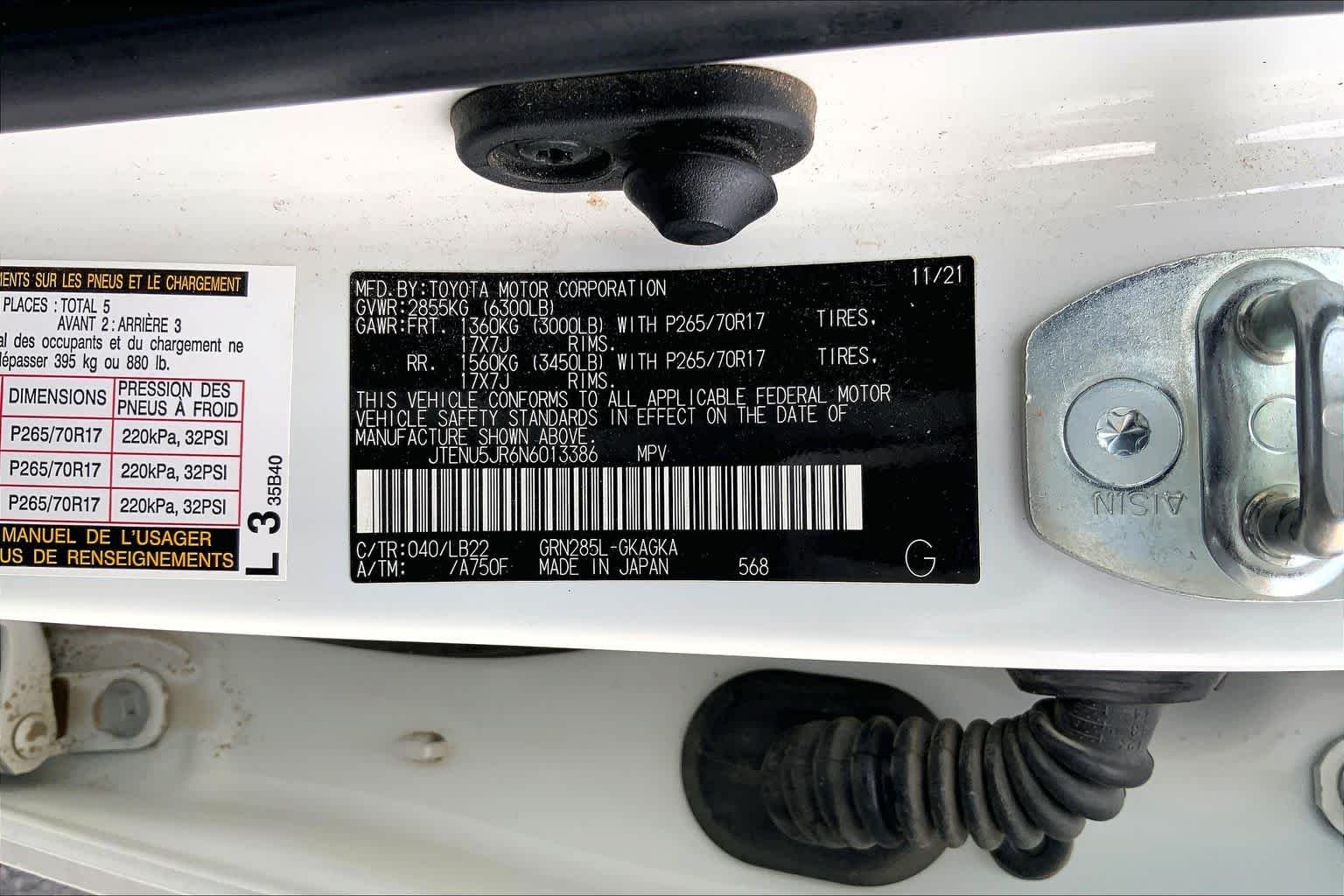 Used 2022 White Toyota SR5 Premium image 34