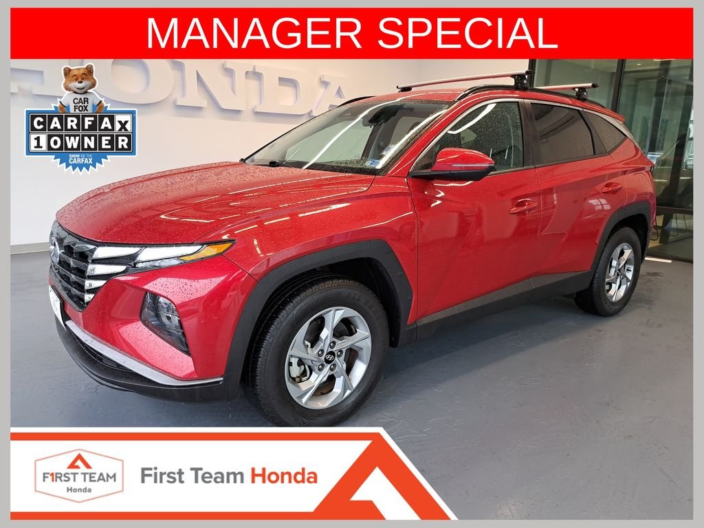 Used 2023 Red Hyundai SEL image 1