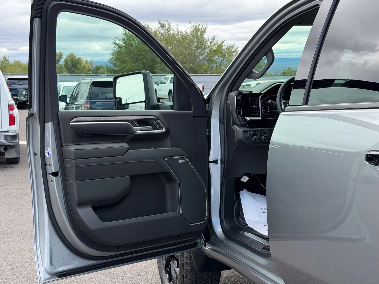 2026 Chevrolet Silverado 2500 HD LTZ - Photo 22