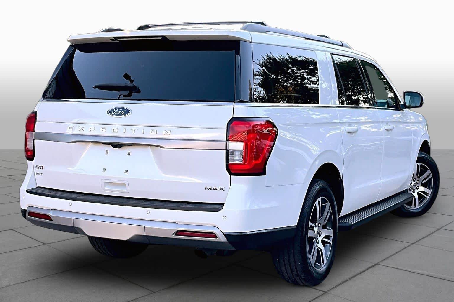 Used 2024 Star White Metallic Tri-Coat Ford XLT image 13