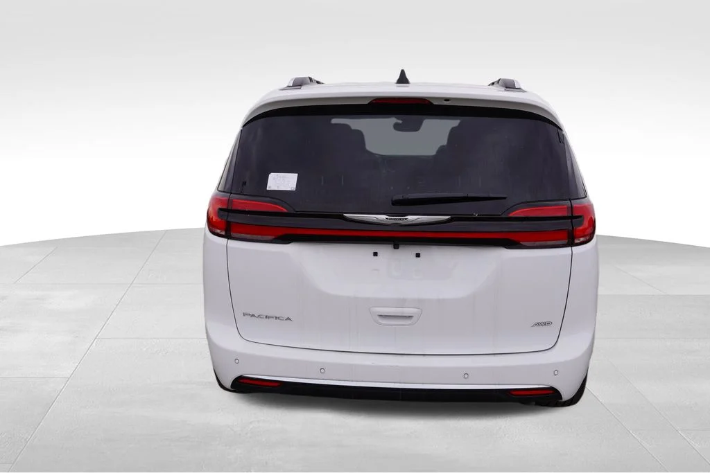 New 2026 White Chrysler Pinnacle image 4
