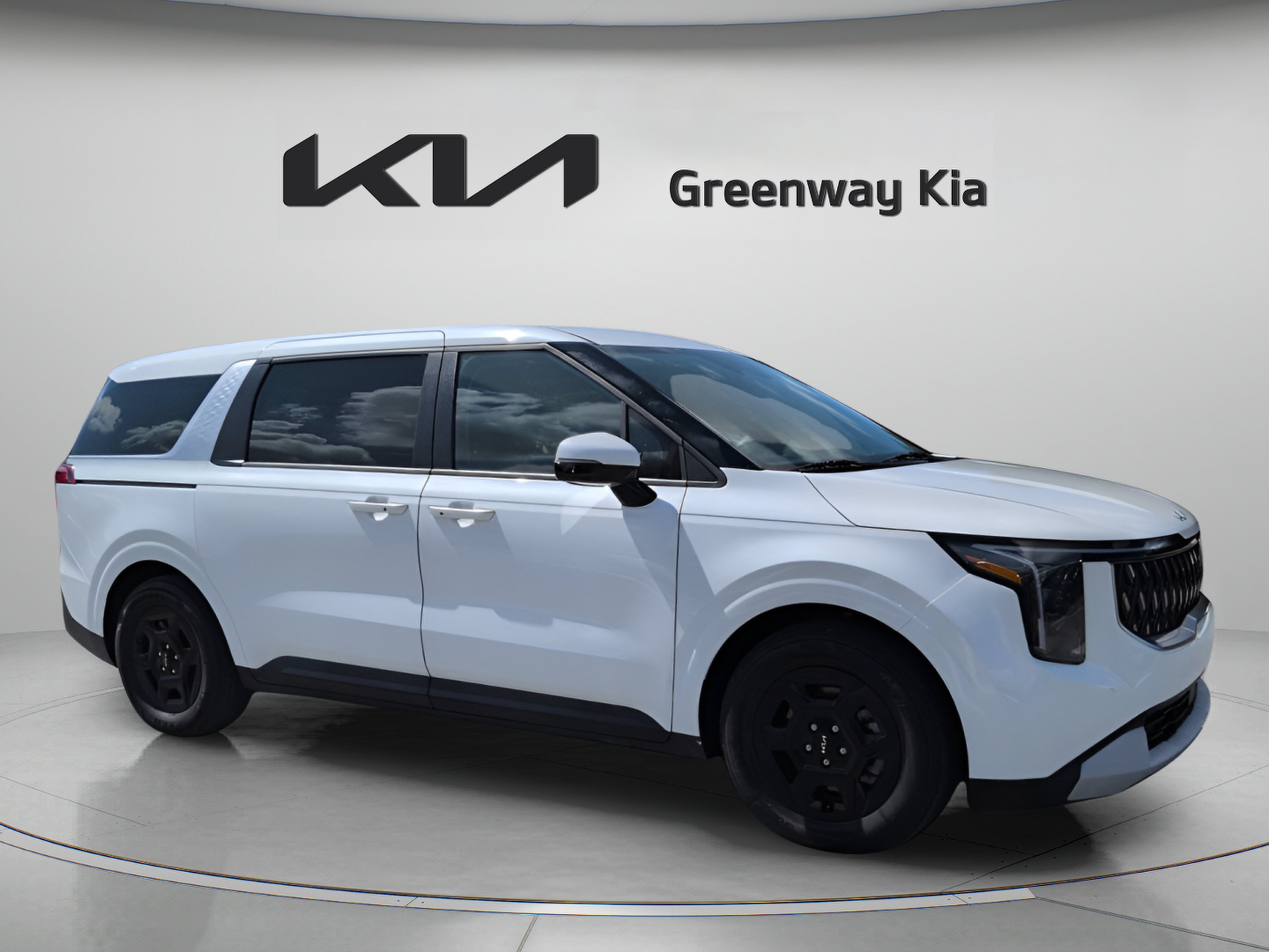 Certified Used 2025 Snow White Pearl Kia LXS image 2