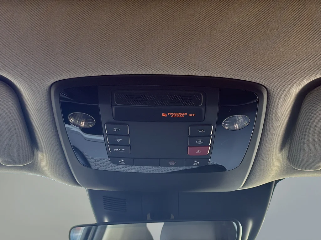 New 2027 Ceramic Silver Kia LXS image 40