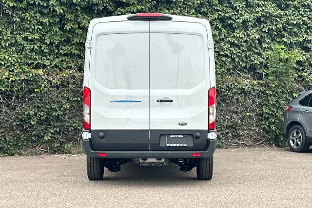 2025 Ford E-Transit Cargo Van Base - Photo 29
