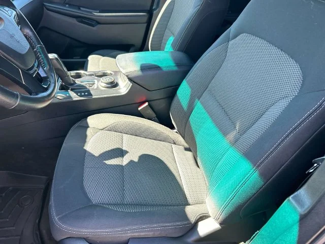 Used 2016 Blue Ford XLT image 28