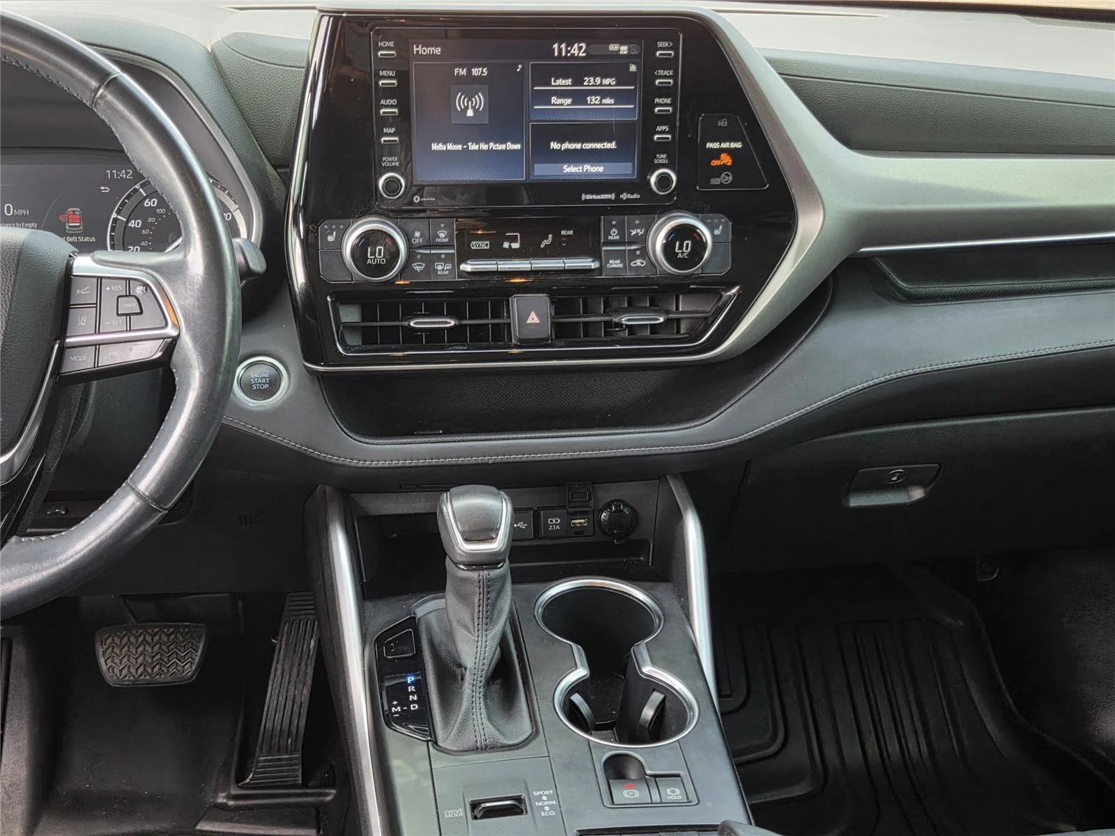 Used 2021 Midnight Black Metallic Toyota XLE image 10