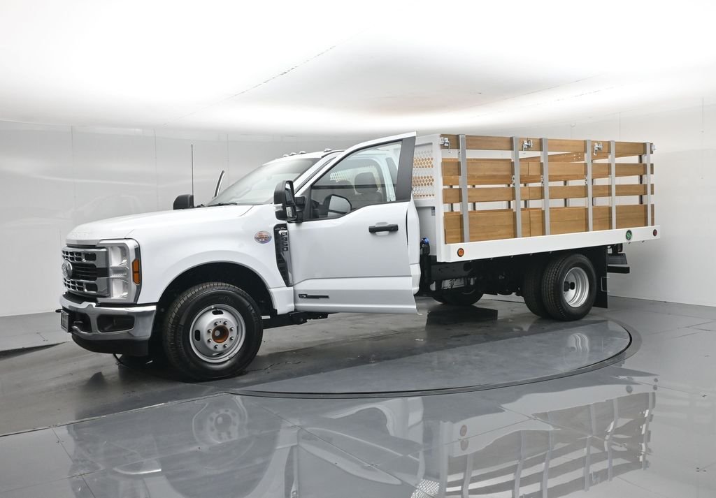 New 2026 Oxford White Ford XL image 5