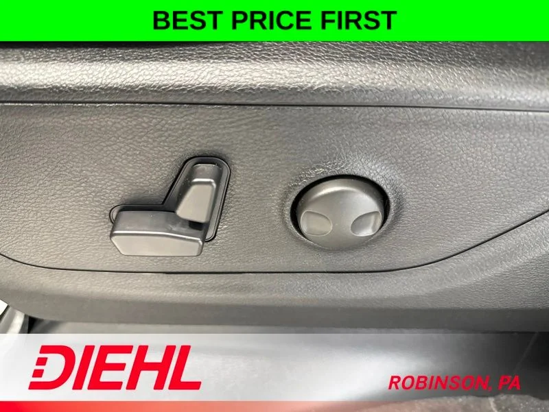 New 2026 Serrano Green Metallic RAM Big Horn/Lone Star image 18