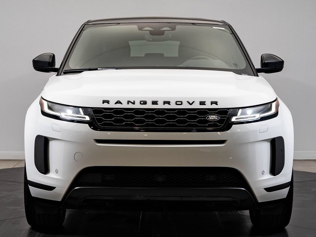 Used 2022 Fuji White Land Rover SE image 2