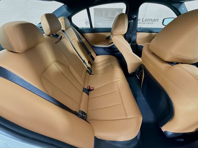 2026 BMW 3 Series 330i - Photo 28