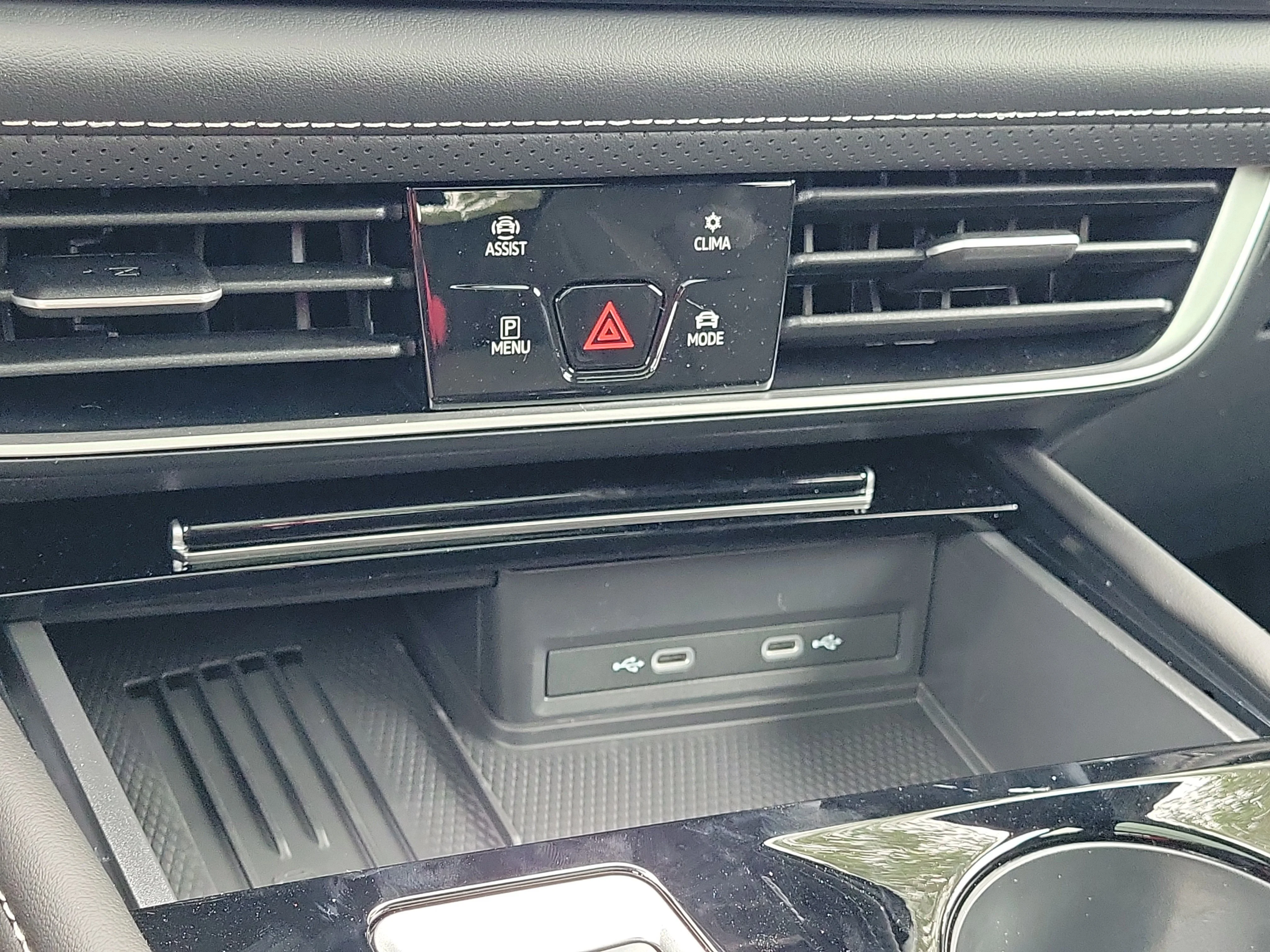 New 2026 Black Volkswagen 2.0T SE w/Technology image 26