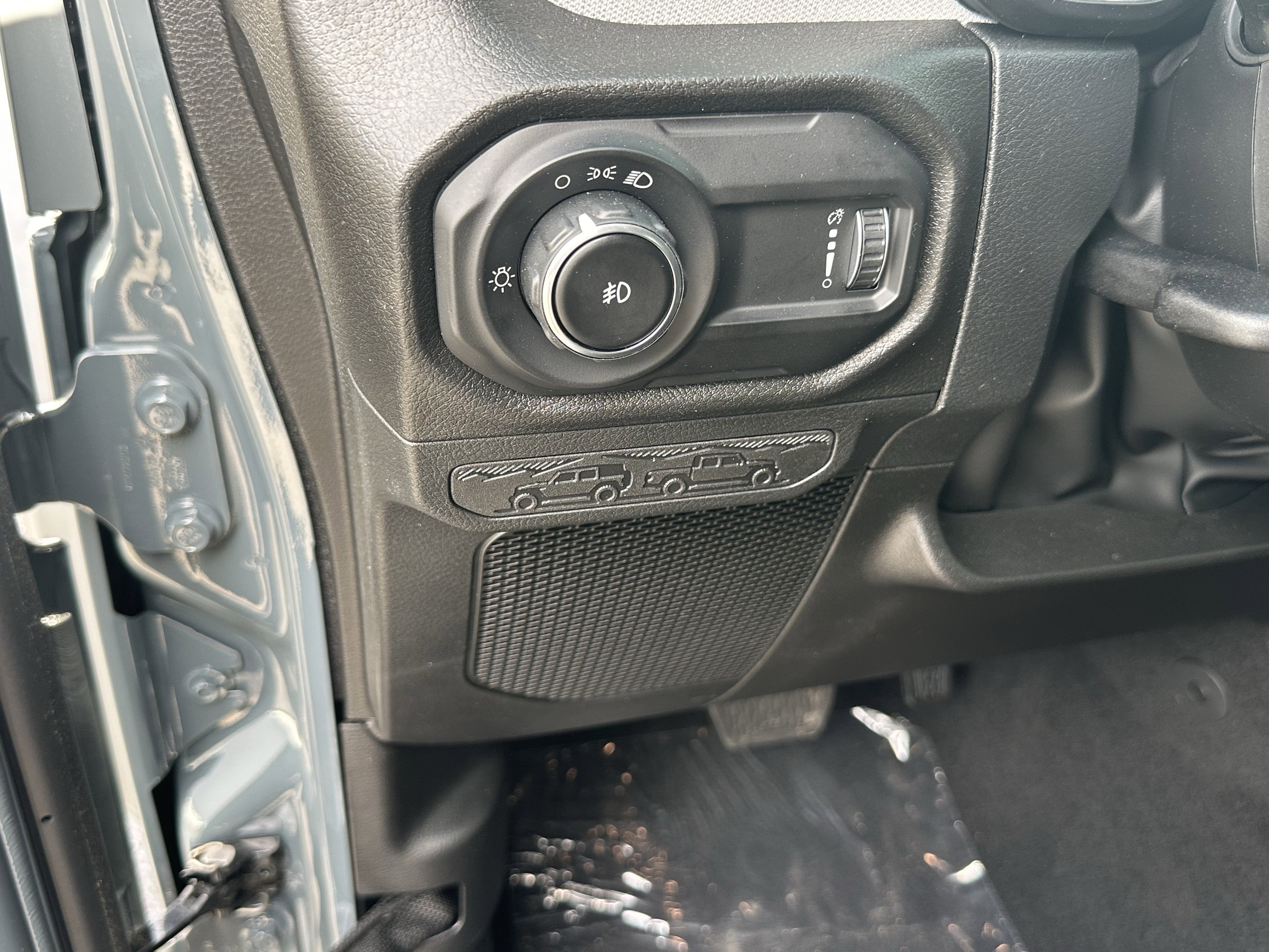 New 2026 Anvil Clearcoat Jeep Sport image 28