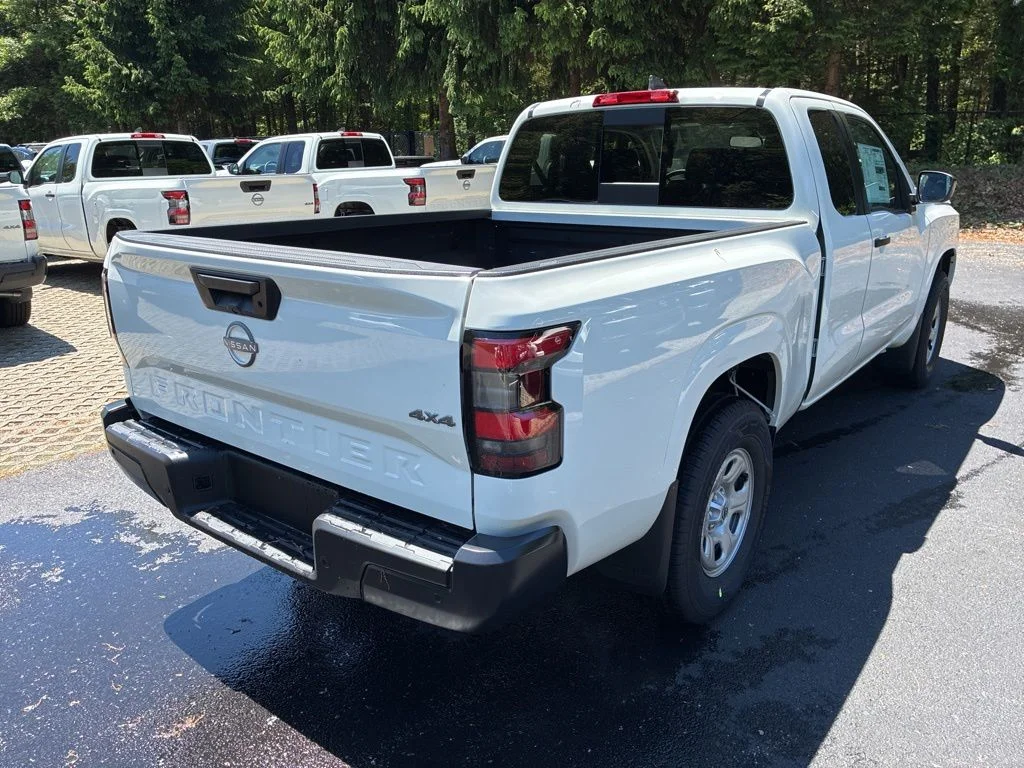 New 2026 Glacier White Nissan King Cab® S image 9