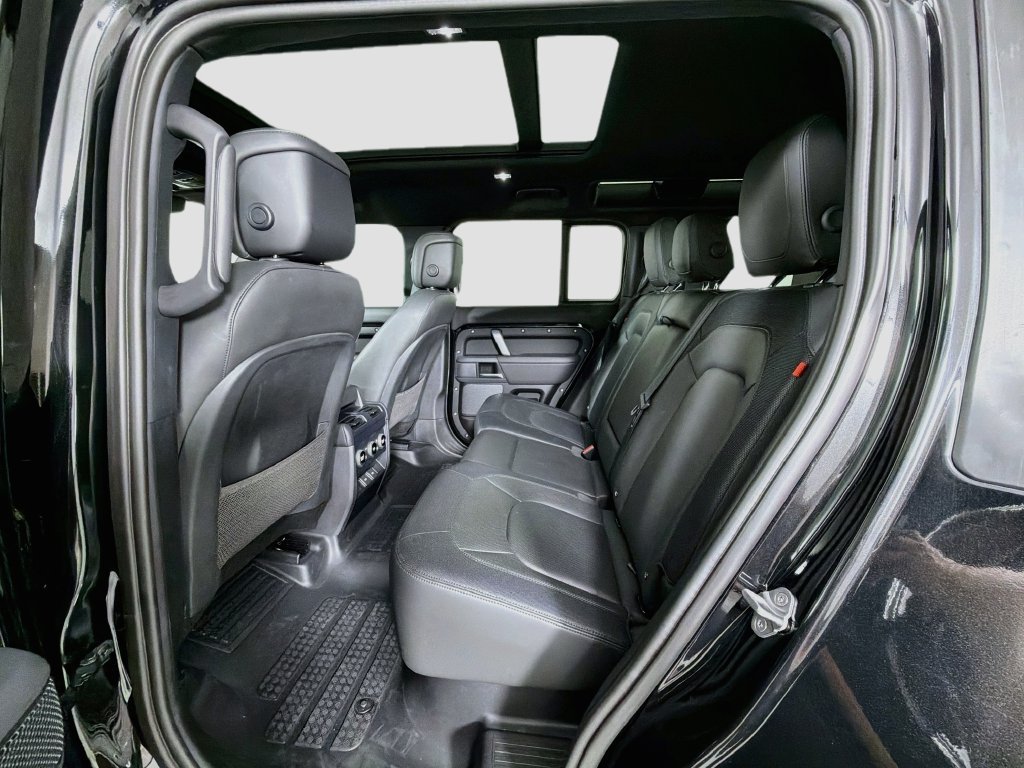 Certified Used 2023 Black Land Rover X-Dynamic SE image 26