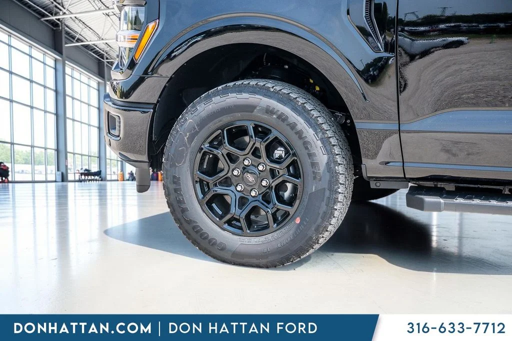 New 2026 Agate Black Metallic Ford XLT image 34