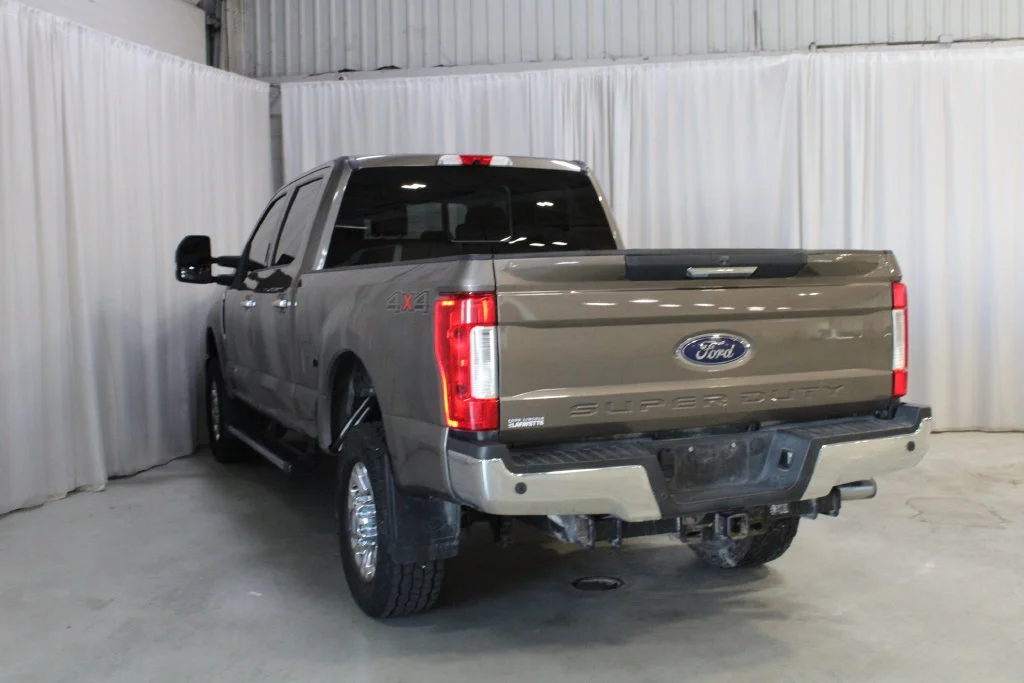Used 2019 Gray Ford XLT image 22