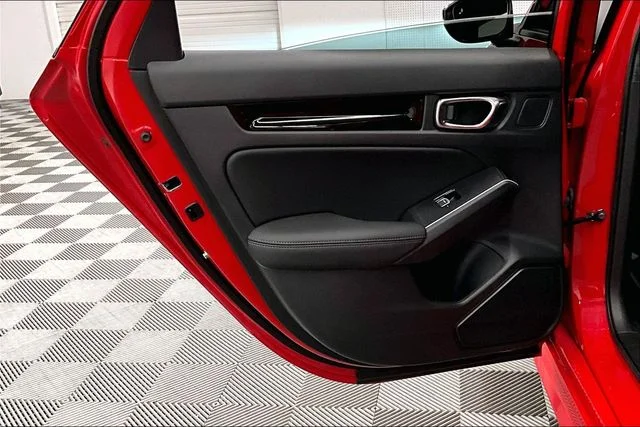2025 Honda Civic Sport Touring - Photo 23