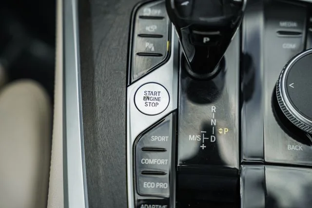 Used 2021 Brown BMW xDrive40i image 32