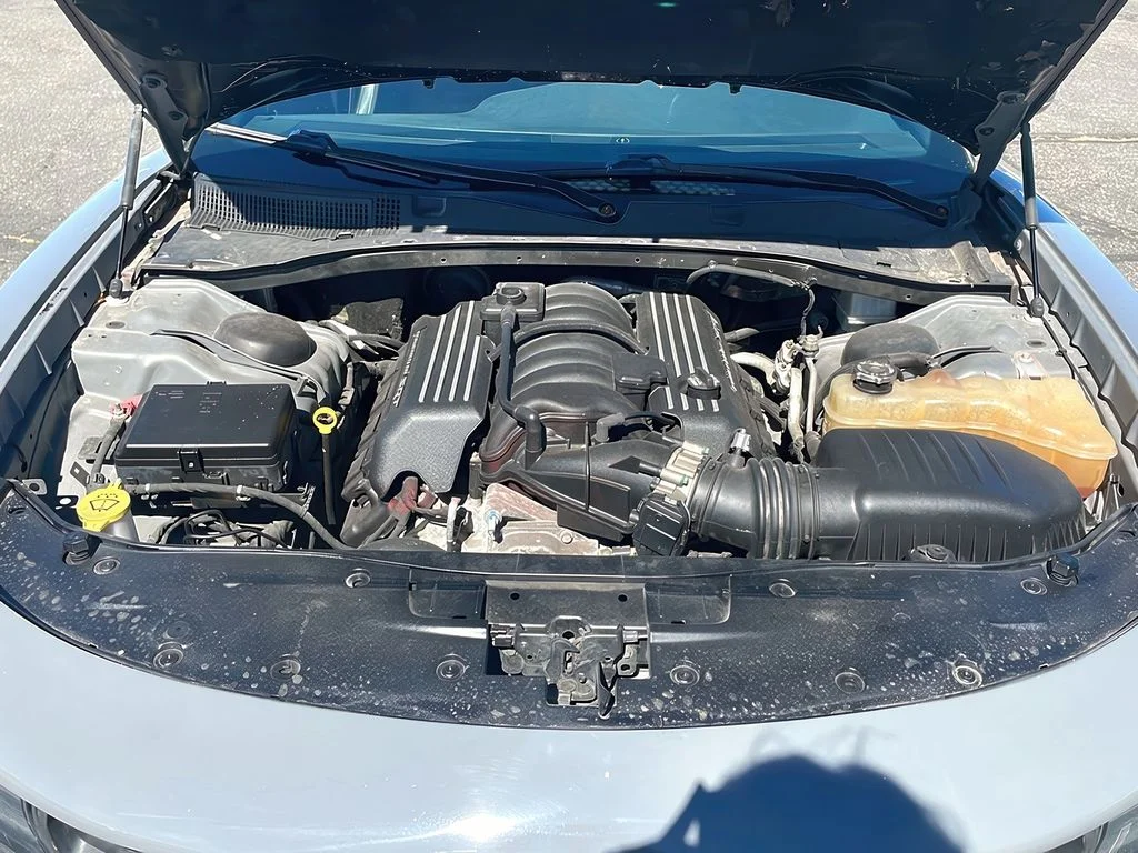 Used 2018 Destroyer Gray Clearcoat Dodge R/T Scat Pack image 30