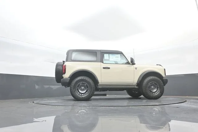 Used 2025 Desert Sand Ford Base image 29