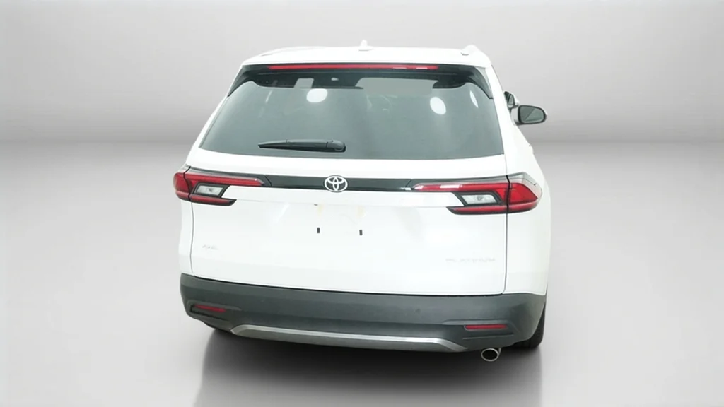New 2026 Wind Chill Pearl Toyota Platinum image 12
