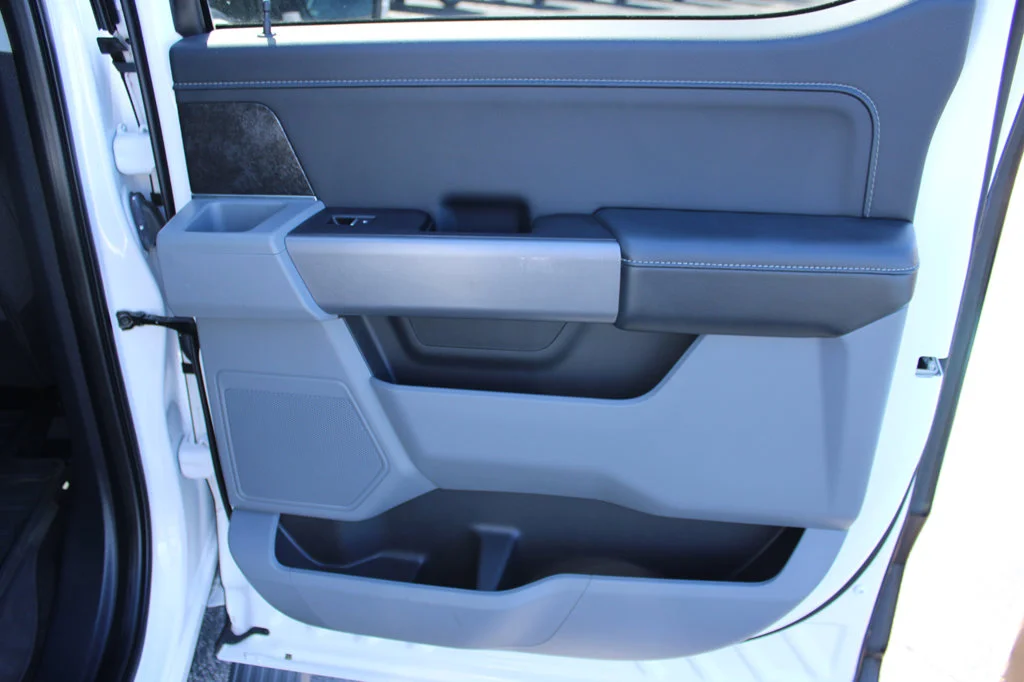 Used 2021 Oxford White Ford XLT image 19