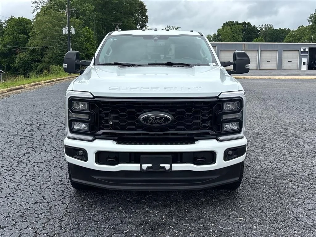 Used 2025 White Ford Lariat image 2