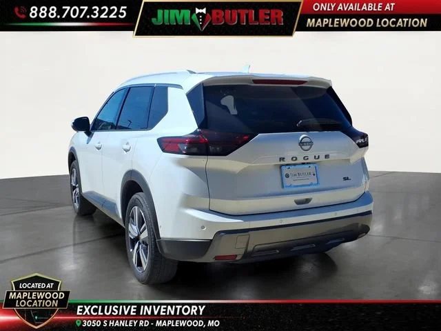 Used 2026  Nissan SL image 2