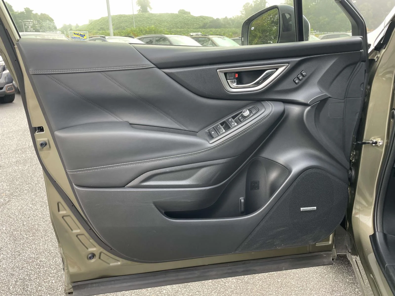 Used 2023 Autumn Green Metallic Subaru Touring image 5
