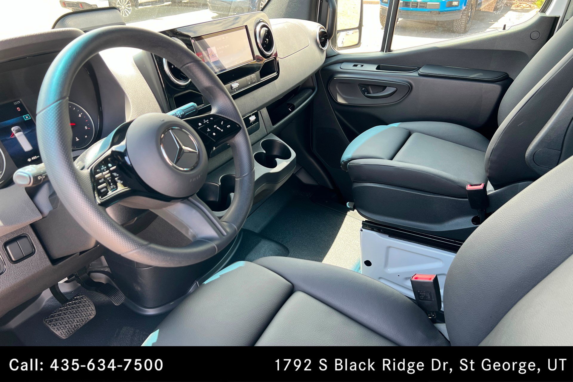 Used 2026 Arctic White Mercedes-Benz  image 13