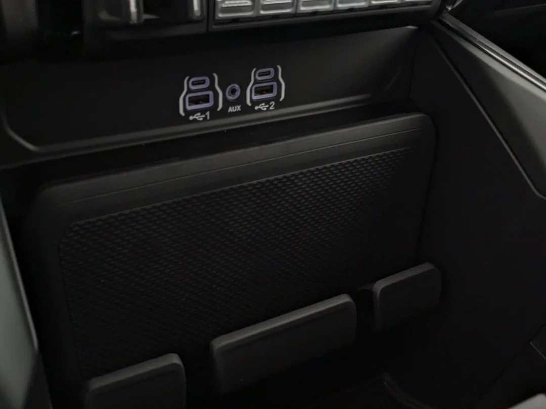 New 2026 Blue RAM Big Horn - - 4x4 - Night Edition - Big Horn Lvl 1 Plus Grp - 5th Wheel/Gooseneck Prep & More! image 23