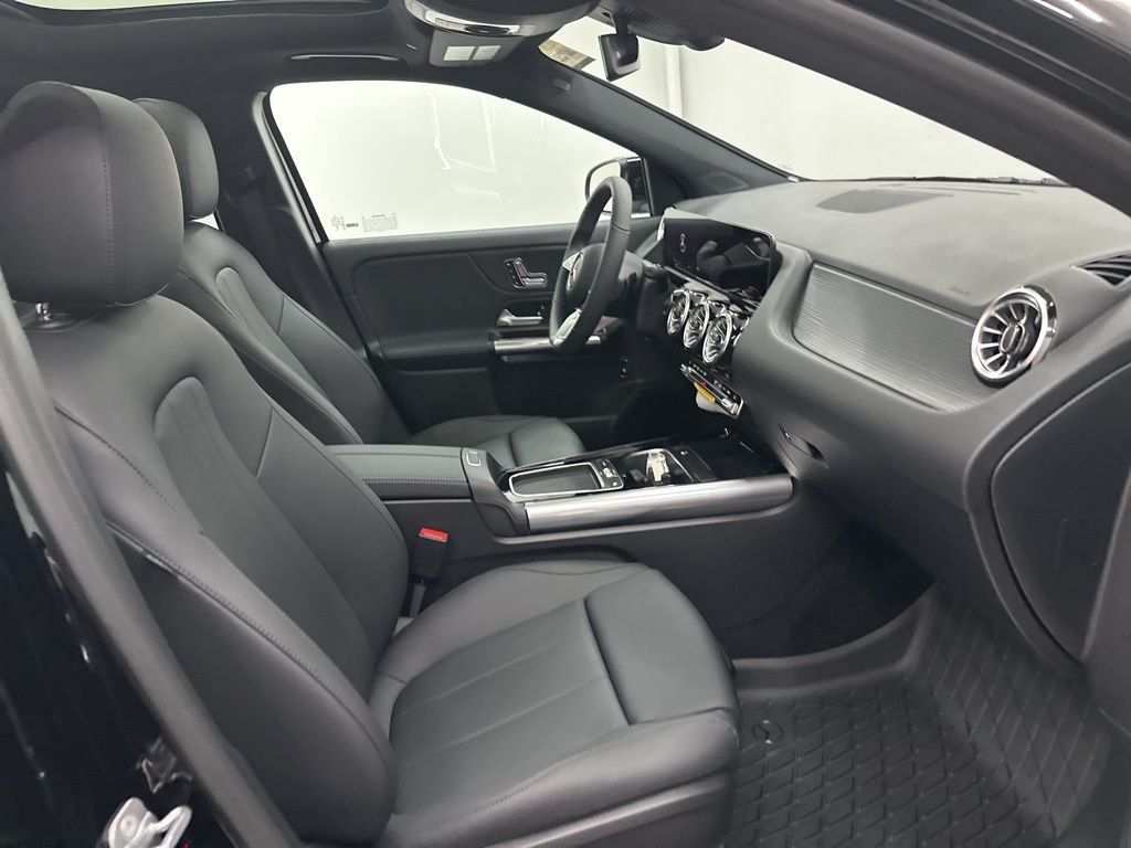 New 2026 Night Black Mercedes-Benz GLA 250 image 28