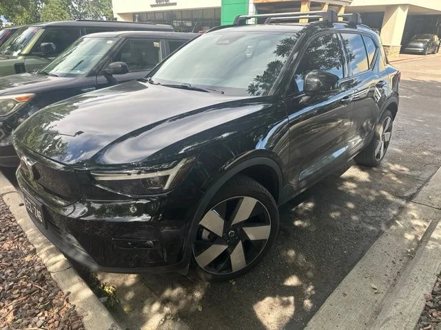 Used 2023 Black Volvo Ultimate image 1