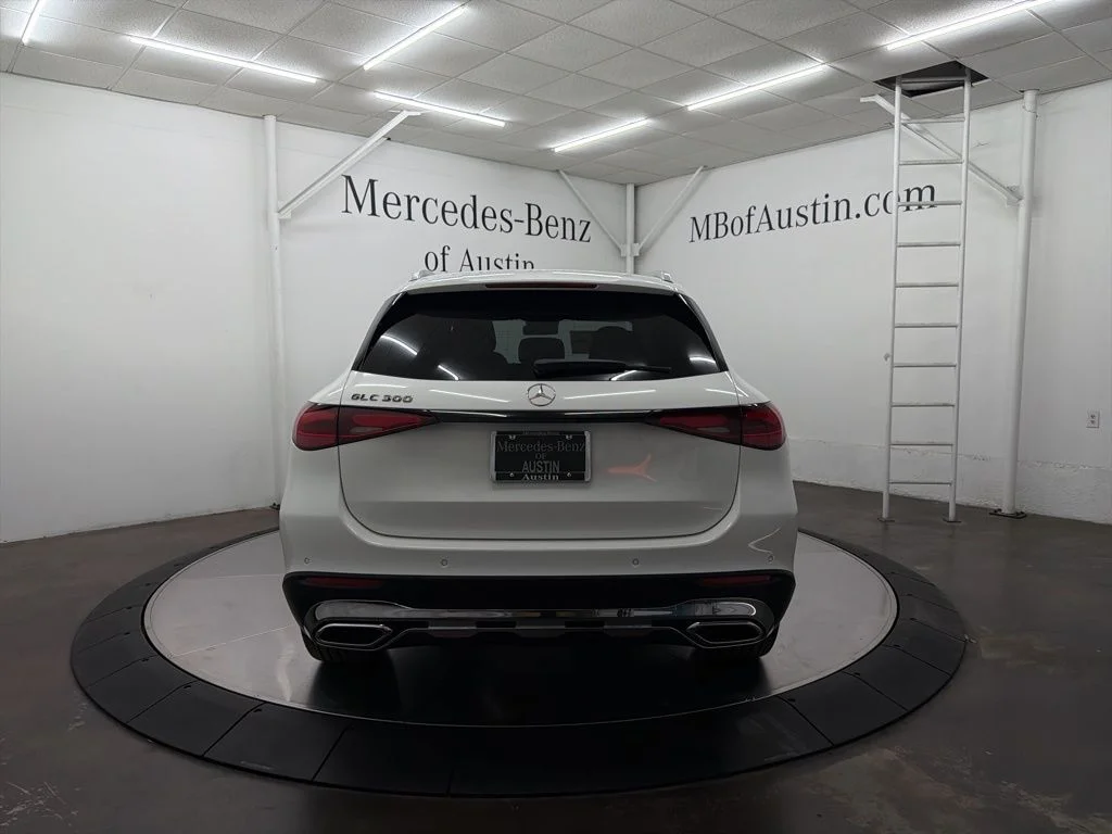 Used 2026 White Mercedes-Benz GLC 300 image 6