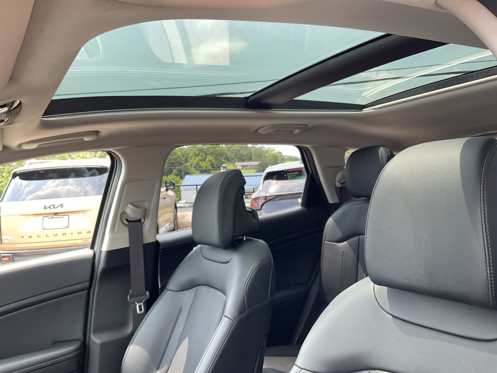Certified Used 2026 Wolf Gray Kia EX image 24